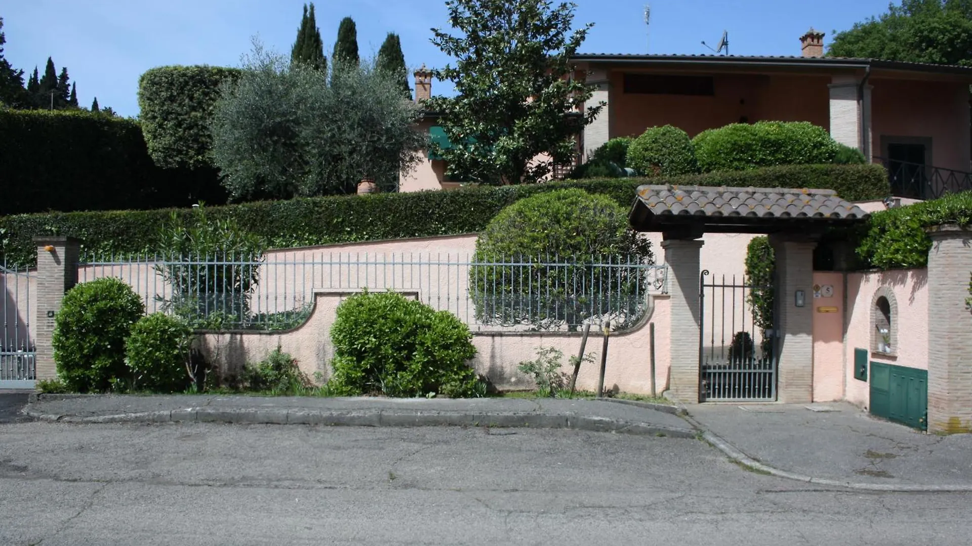 Appartamento Residenza Menta E Rosmarino Perugia 0*,