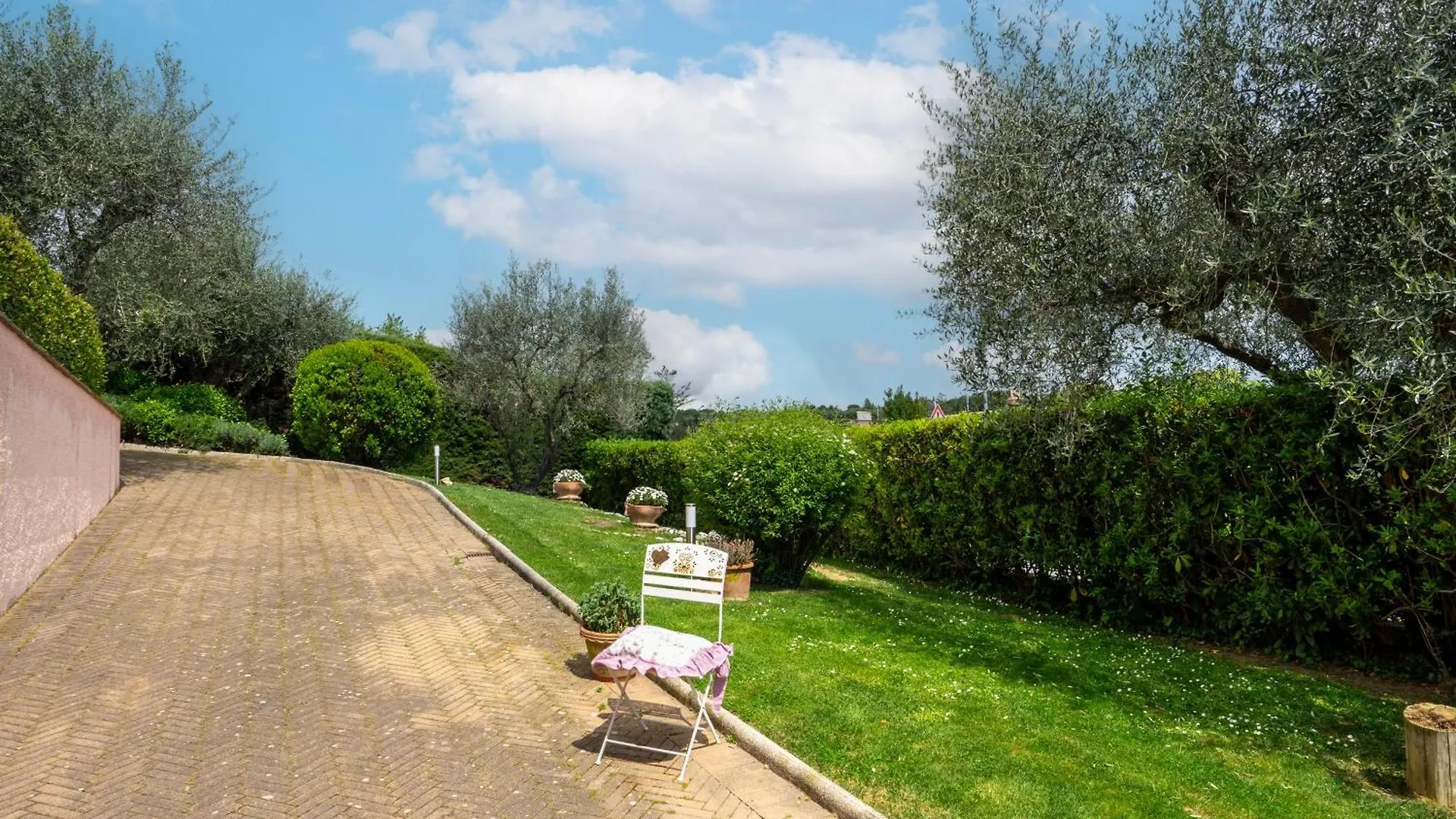 Residenza Menta E Rosmarino Apartment Perugia Italy